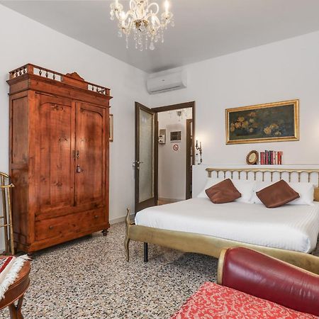 Suite Angolo Alla Stazione - Appartamento Con Terrazzo Panoramico Павия Екстериор снимка