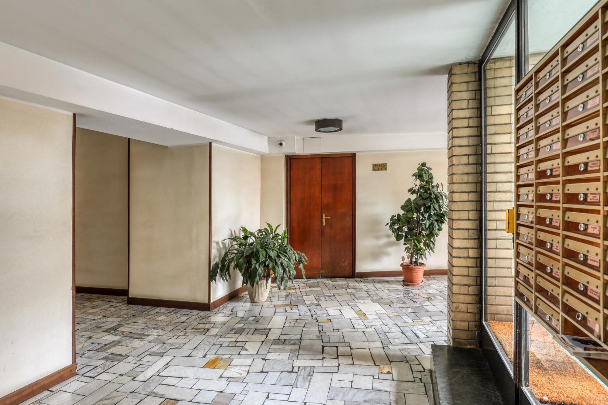 Suite Angolo Alla Stazione - Appartamento Con Terrazzo Panoramico Павия Екстериор снимка